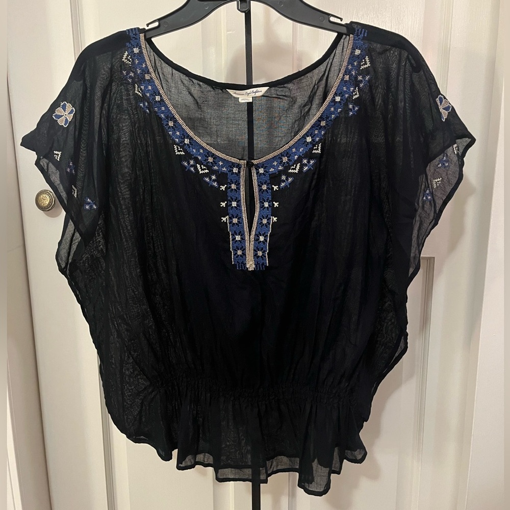American Eagle aztec print top